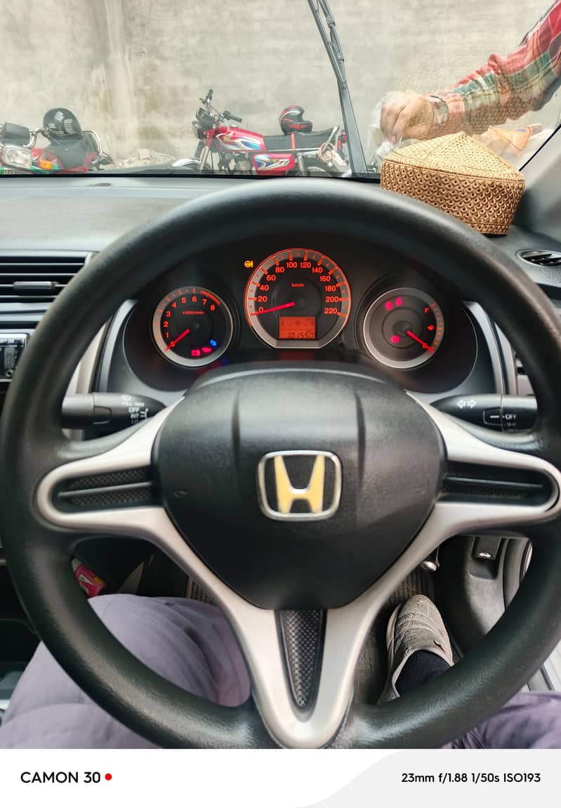 Honda City 9