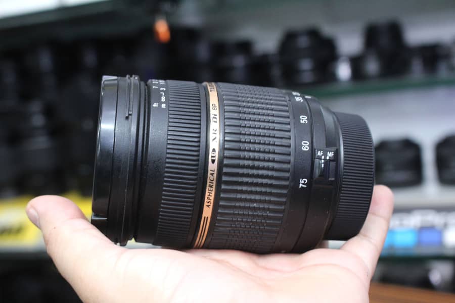 Tamron 28-75mm F2.8 Lens (Nikon) 1