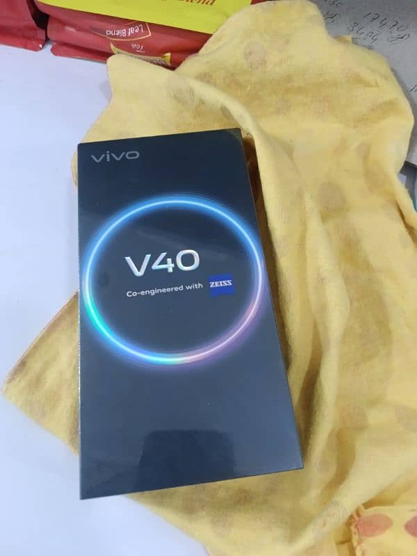 vivo v40 1