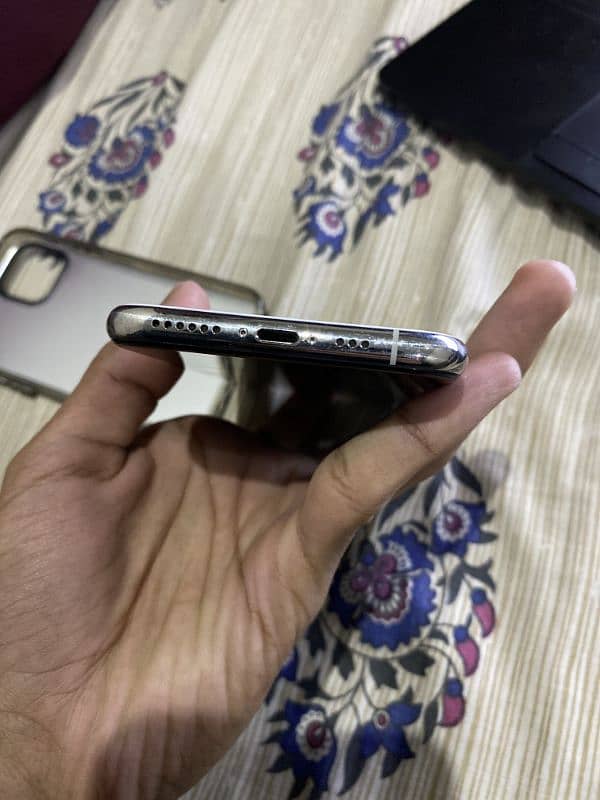 Iphone 11 Pro urgent sell 2