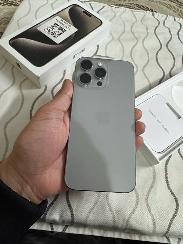 Iphone 15 pro max 256 gb 10/10 5