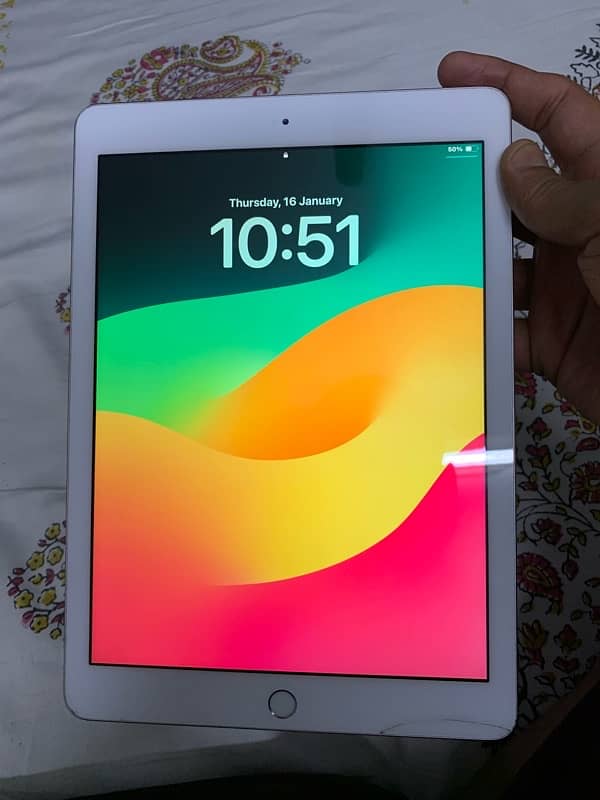 iPad 6th 32GB 0