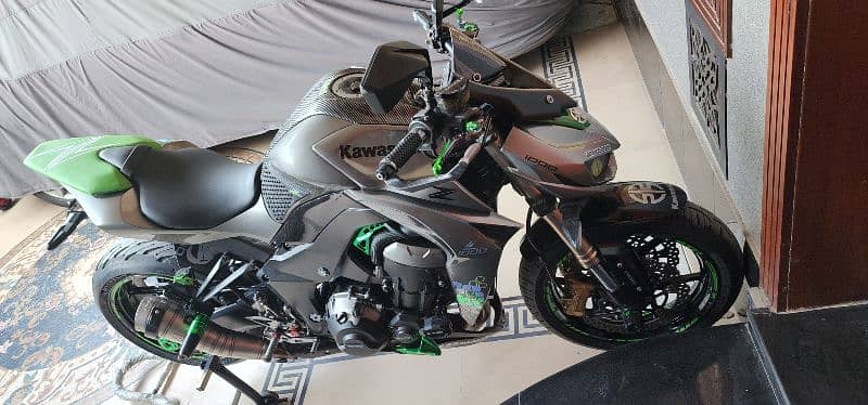 kawasaki z1000 Monster edition 6