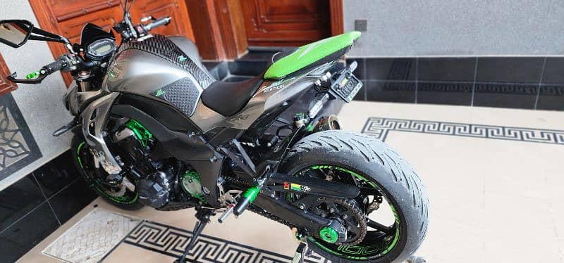 kawasaki z1000 Monster edition 8