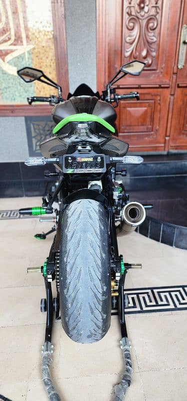 kawasaki z1000 Monster edition 9