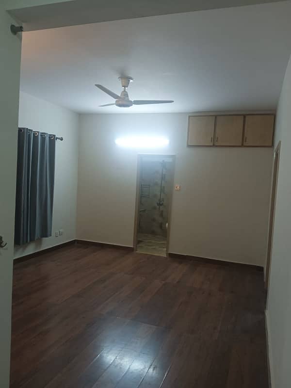 PHA C-Type Ground Floor Flat For Rent G-11/4 14