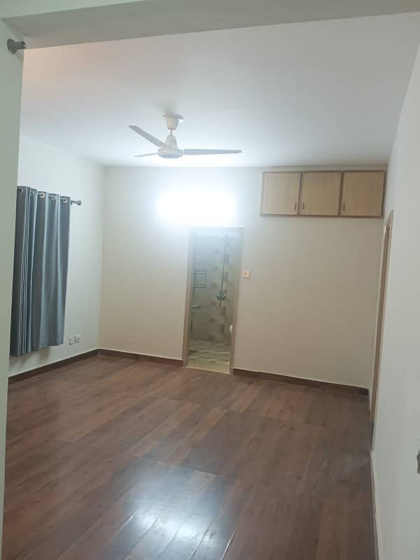 PHA C-Type Ground Floor Flat For Rent G-11/4 16