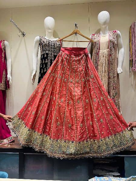 bridal mehndi lehnga 1