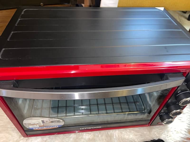 Baking oven 10/10 condition, skywood company 0