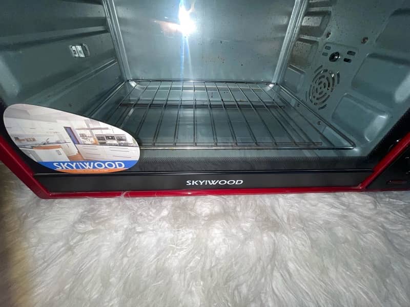 Baking oven 10/10 condition, skywood company 3