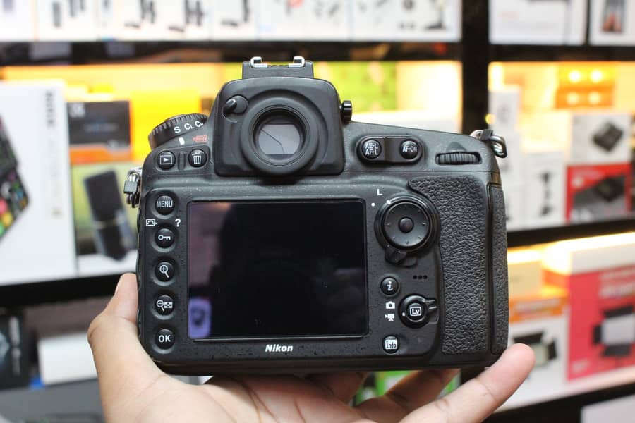 Nikon D810 Body Only 2