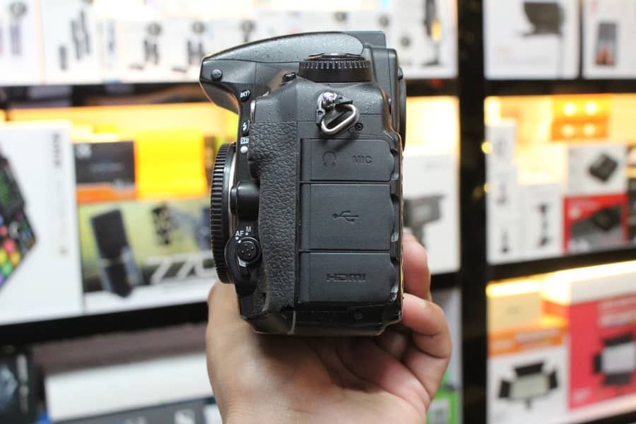 Nikon D810 Body Only 5