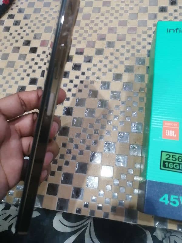 Note30 infinix 3