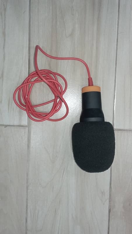 Mic for podcasts/gaming 3