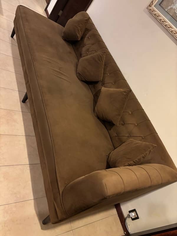 4 Seater Sofa 3