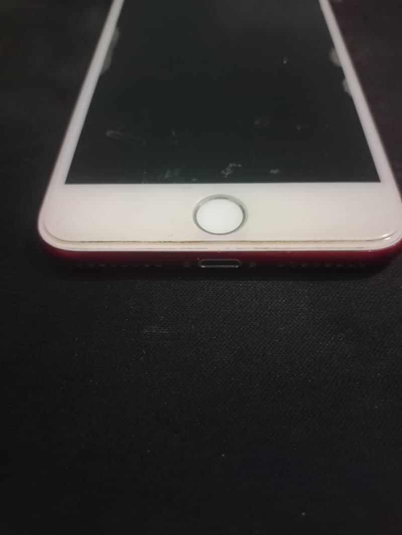 Apple iPhone 7 Plus (Just Like New) 1