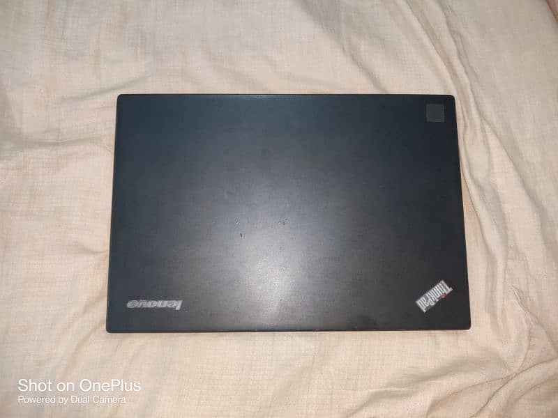 I am selling my Laptop 0