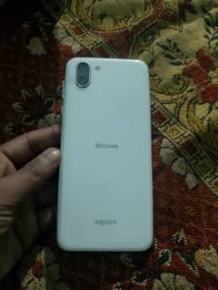 Sharp Aquos R2 for urgent sell