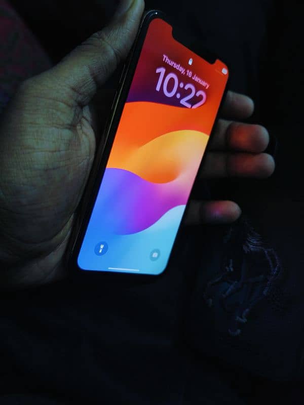 iPhone 11pro Pta Approved 256GB gold colour 4