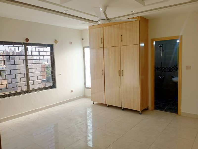 Office Space Available For Rent Gulberg Green Islamabad 14