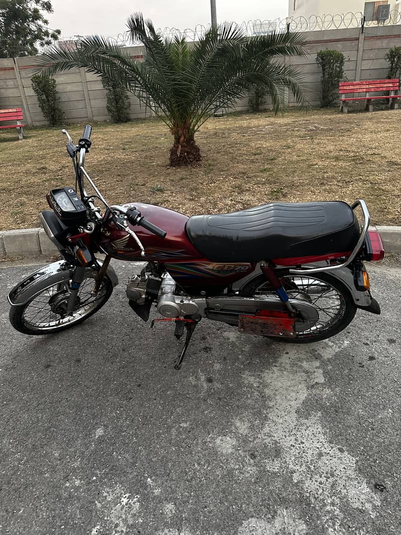 Honda CD 70 2021 3