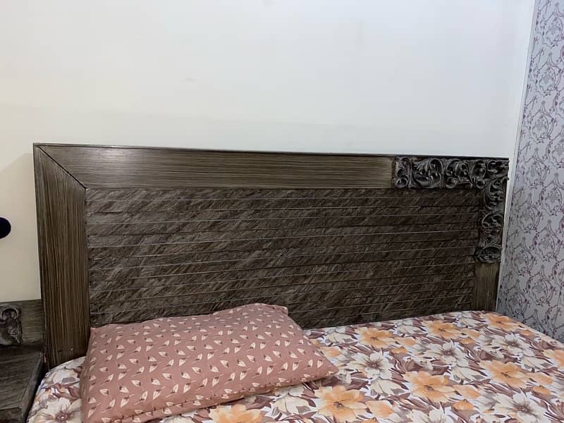 Wooden king size bed set with medicated foam in very reasonable price 3