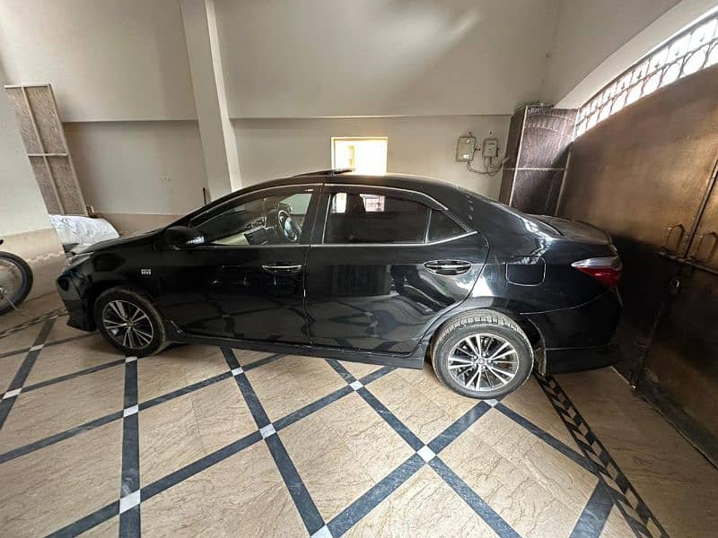 Toyota Altis Grande 2018 9