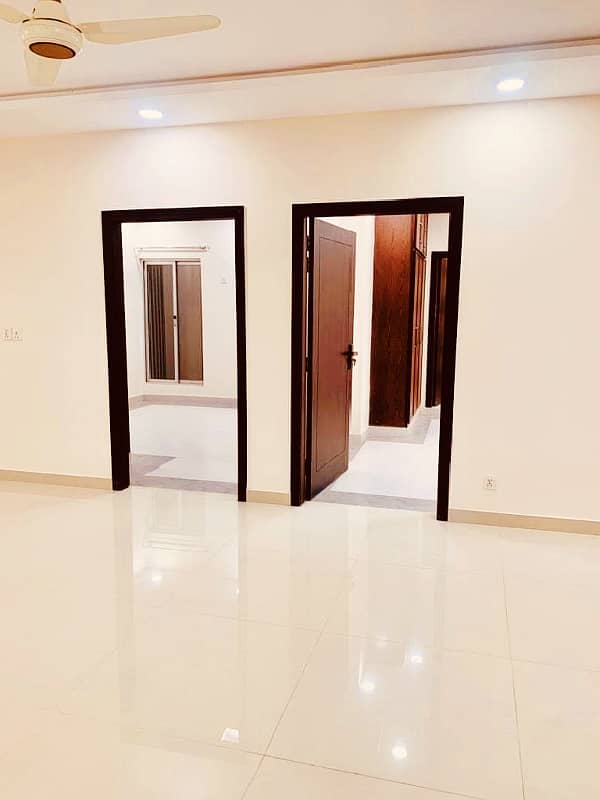 Office Space Available For Rent Gulberg Green Islamabad 0