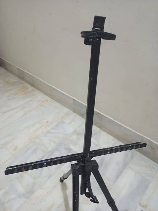 Painting Aisle Metal Frame Black 5