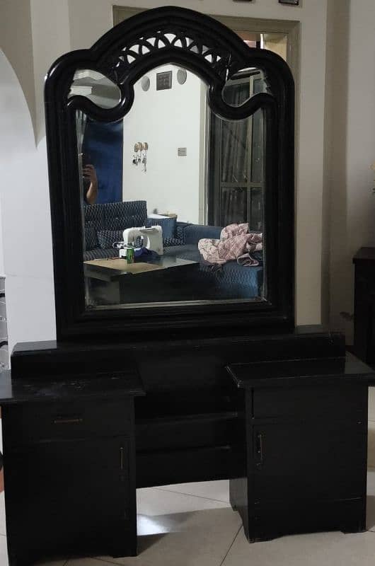 used dressing table 1