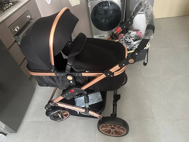 baby pram 9/10condition 1