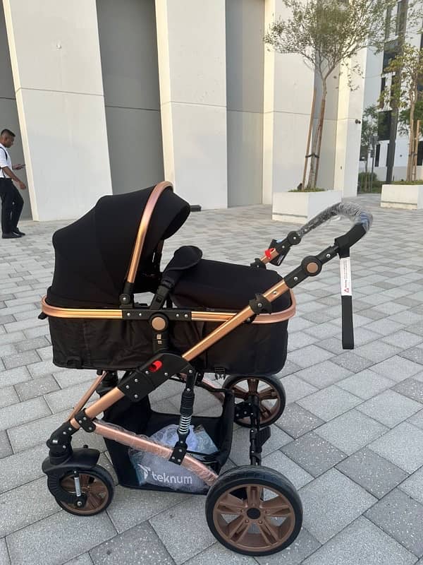 baby pram 9/10condition 2