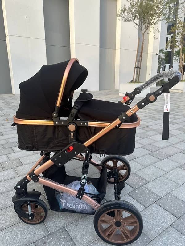 baby pram 9/10condition 4