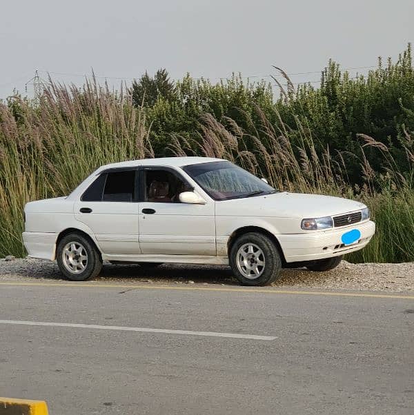 Nissan Sunny 1990 2