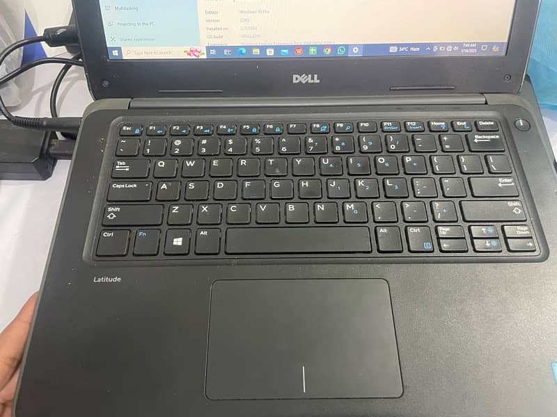 dell lattitude core i3 6th generation 0