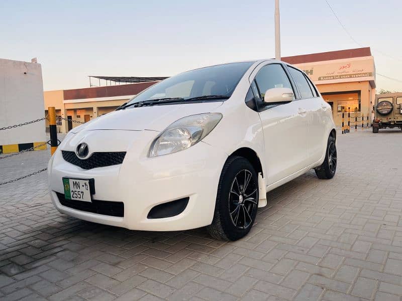 Toyota Vitz 2008 4