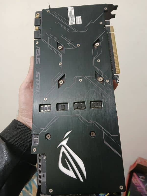 gtx 1070ti asus rog strix with box 1