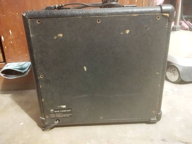 Kramer KA-15 Guitar Amplifier 2