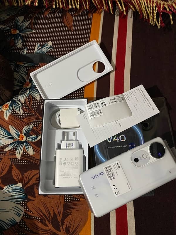 Vivo v40 12gbram 256gbrom just box open 1