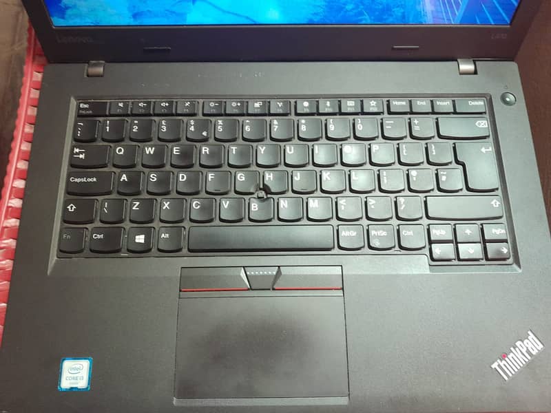 lenovo i3 6gen 4gb 128gbSSD 1