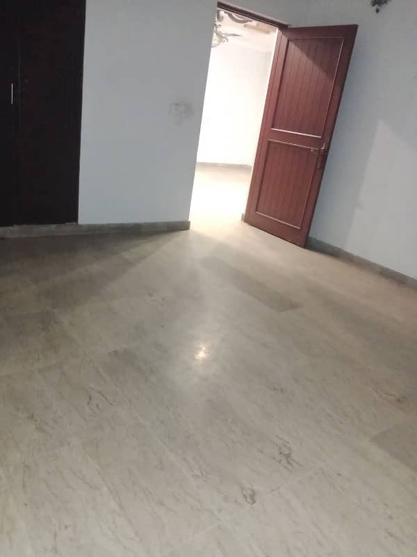 06 MARLA INDEPENDENT SEPARATE GATE LOWER PORTION FOR RENT IN JOHAR TOWN LAHORE 8