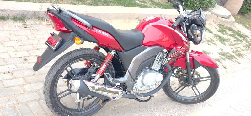 SUZUKI GXS125 BRAND NEW 6