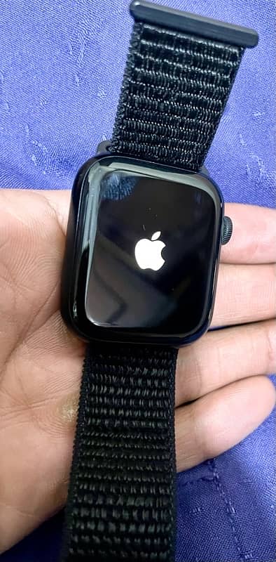 Apple Watch 7 Series (GPS) 0