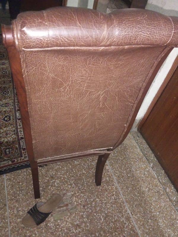 8 Chairs for sale 4