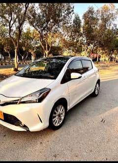 Toyota Vitz 2015