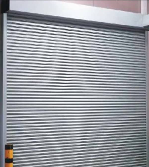 shop shutter new just 2.3 months use -2 shutter gate 0