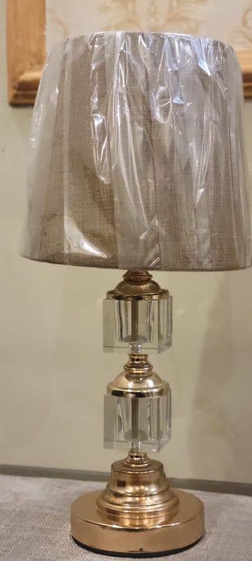 2 Side Table Lamp for Sale 2