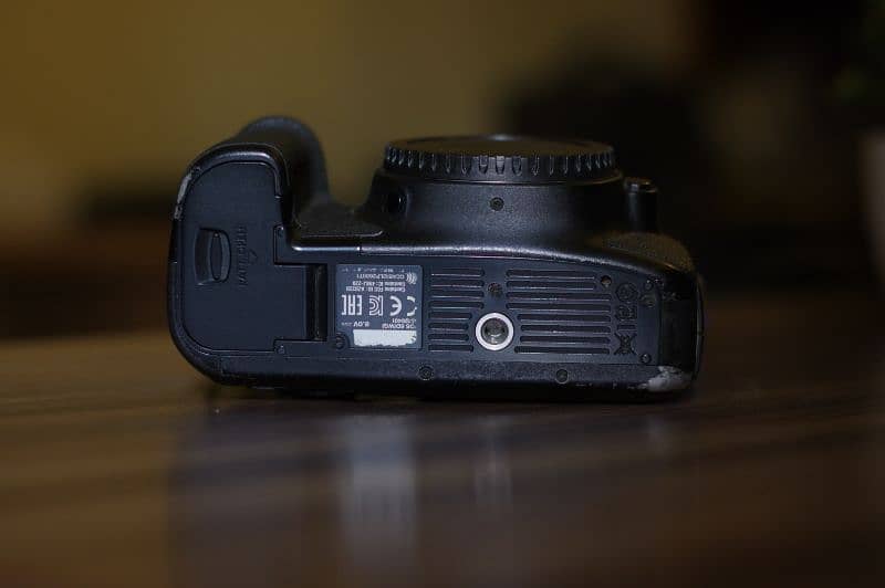 Canon 6D Full Frame only body 3