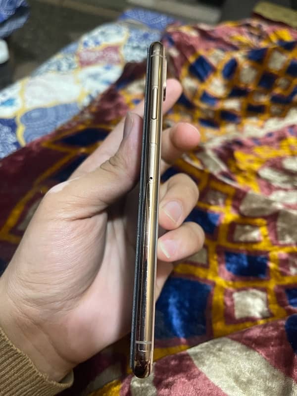 iphone Xs max 512gb pta approved 2