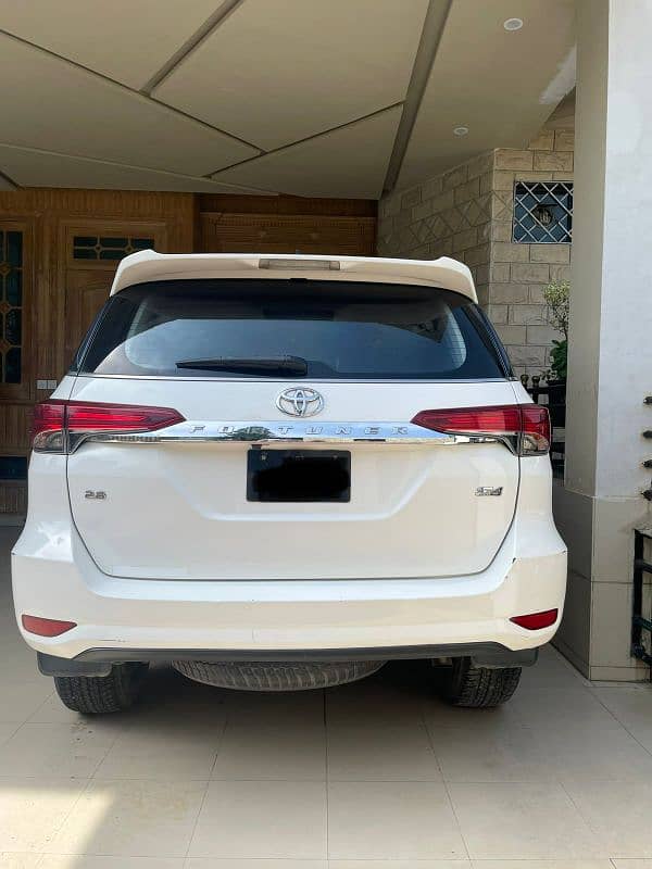 Toyota Fortuner 2019 1